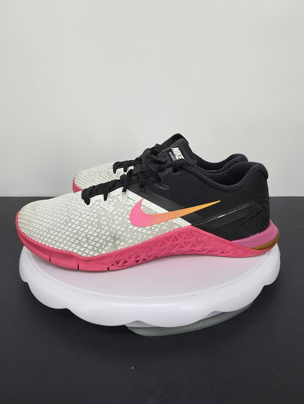 Nike Metcon 4 Premium White Laser Fuchsia Cross Training Shoes Size 8.5